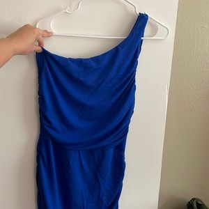 Socialite / One shoulder dress